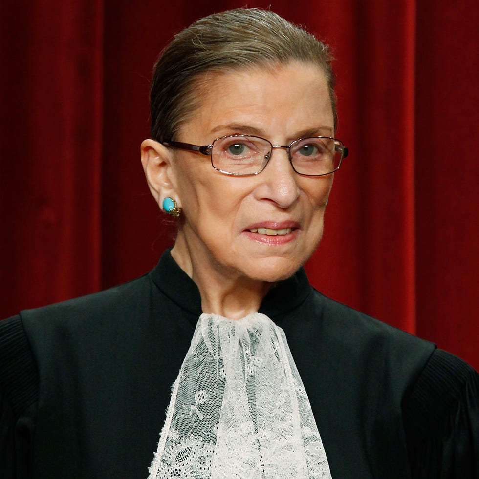 us supreme court justices pose for group photo