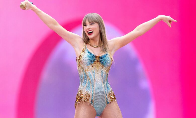 9 Artists Who Have Stood Up For Women In Music: Taylor Swift, Lady Gaga & More 9 Artists Who Have Stood Up For Women In Music: Taylor Swift, Lady Gaga & More