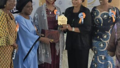 Minister Calls for Unity to Break Barrier Minister Calls for Unity to Break Barrier